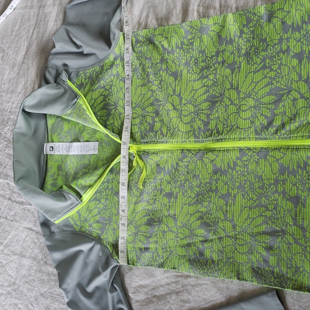 Fabletics zip up - Picture 6 of 12